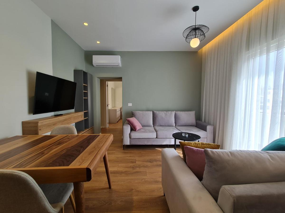 Adore - Modern Apartment Tirana Esterno foto